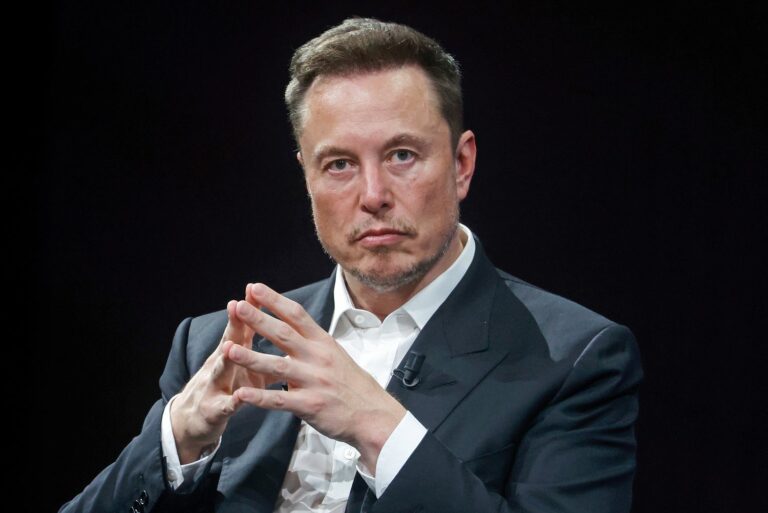 Elon Musk dit qu’un patient humain « se remet bien » après l’implantation d’une puce cérébrale par Neuralink