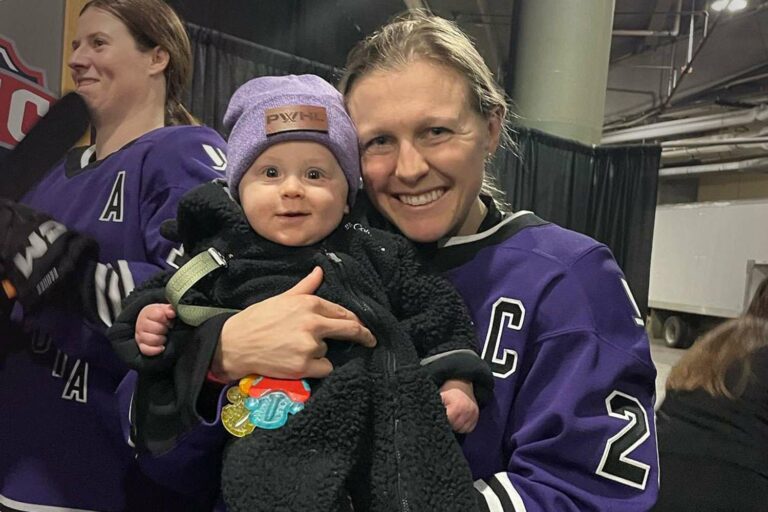 Kendall Coyne Schofield de la PWHL déclare qu’amener un enfant de six mois sur la route pour le hockey « me donne beaucoup de motivation »