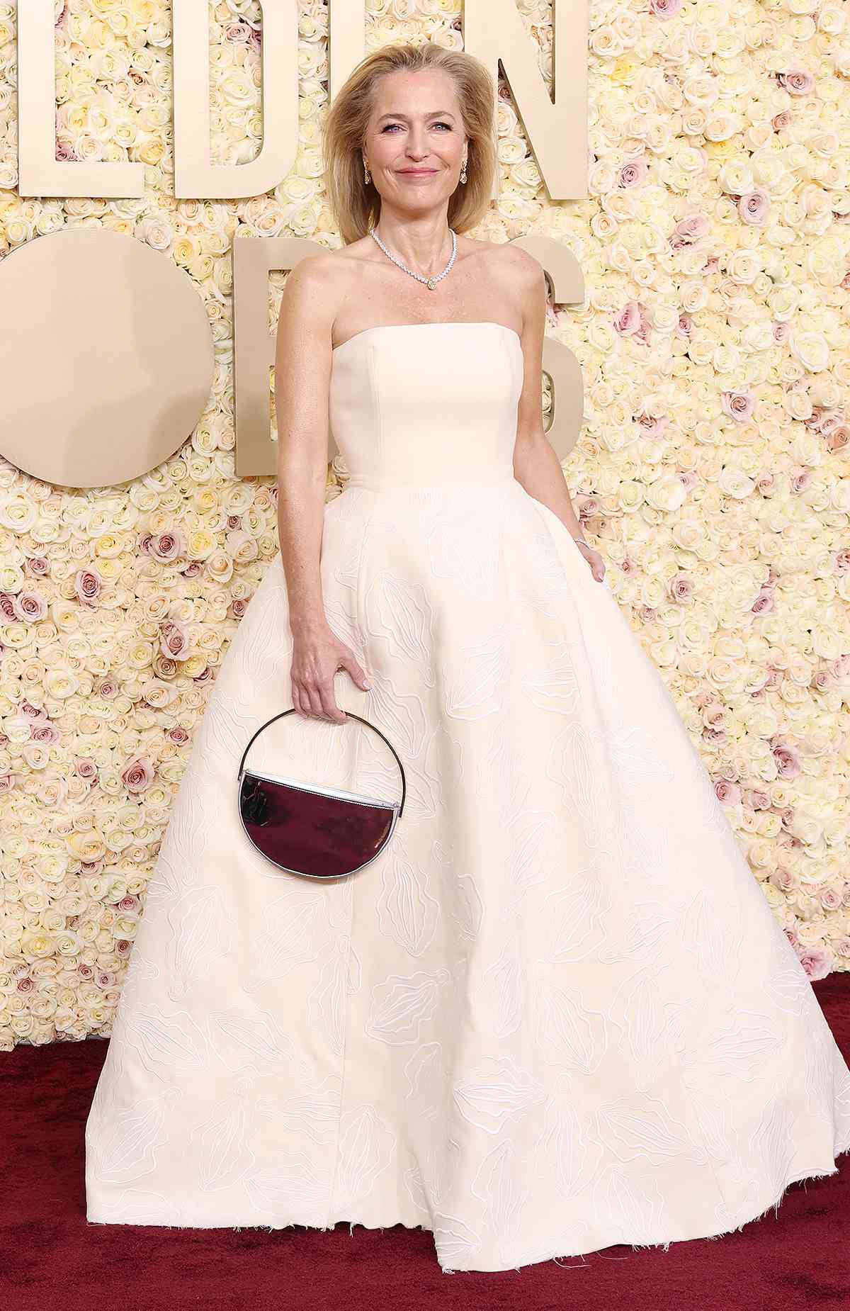 Gillian Anderson assiste à la 81e cérémonie annuelle des Golden Globe Awards au Beverly Hilton le 7 janvier 2024 à Beverly Hills, Californie.