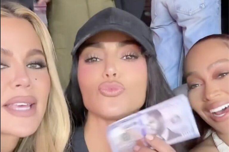 Kim Kardashian et sa sœur Khloé dansent avec “Usher Money” lors du spectacle de la mi-temps du Super Bowl 2024