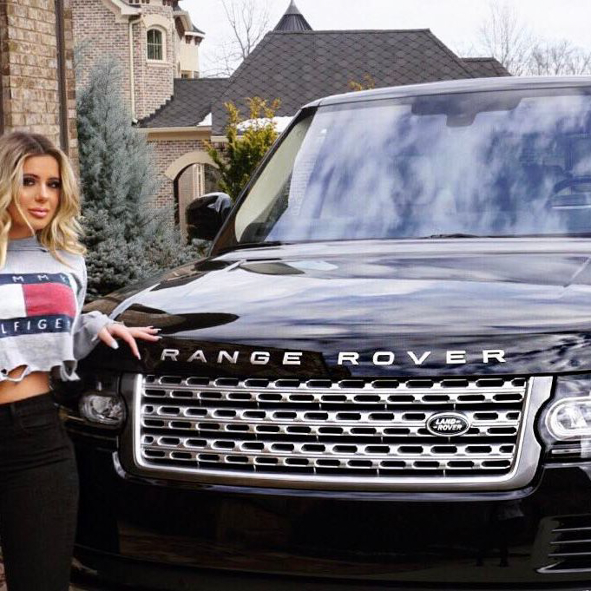 Brielle Biermann avec son Range Rover