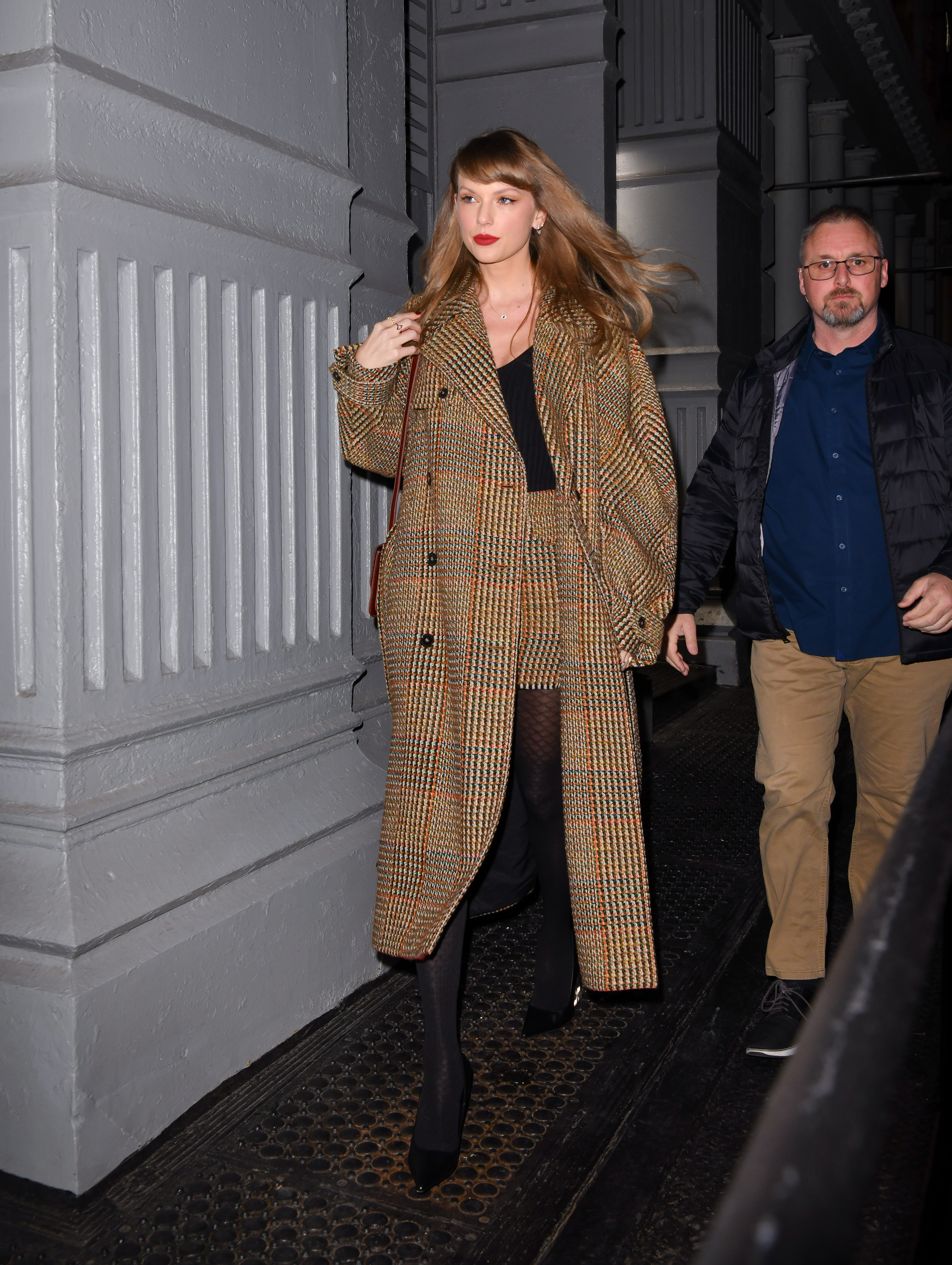Taylor Swift est vue à Manhattan le 5 décembre 2023 à New York.