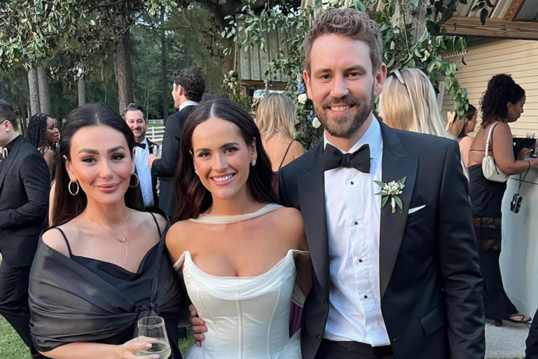 Nick Viall et Natalie Joy se marient devant des anciens de “Bachelor” et d’autres célébrités